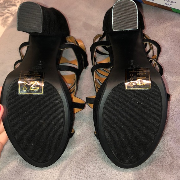 strappy black 6 inch heels - Picture 3 of 3